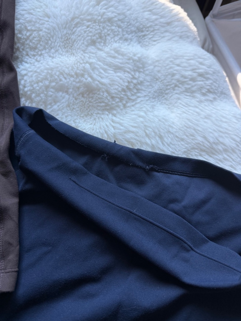 3 pairs of momanda yoga shorts - Picture 3 of 3